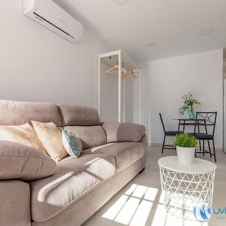Living4Malaga Pedregalejo Beach 외부 사진